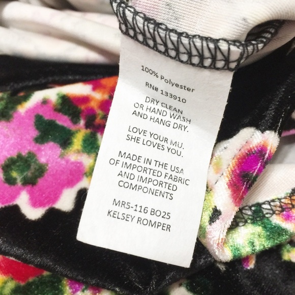 Show Me Your Mumu Floral Velvet Kelsey Romper XS - Picture 7 of 7